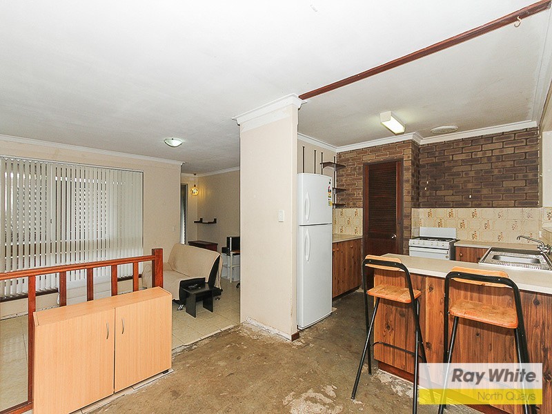 4 COQUINA CLOSE, Heathridge WA 6027