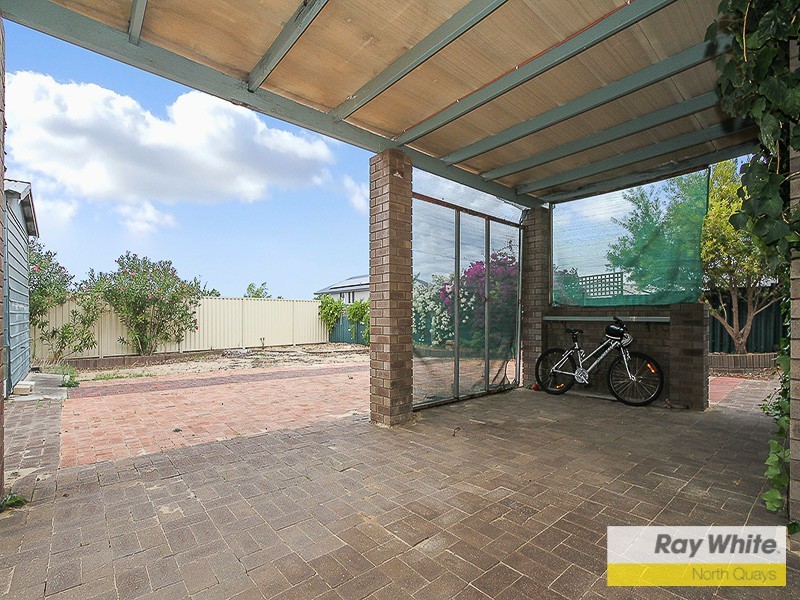 4 COQUINA CLOSE, Heathridge WA 6027