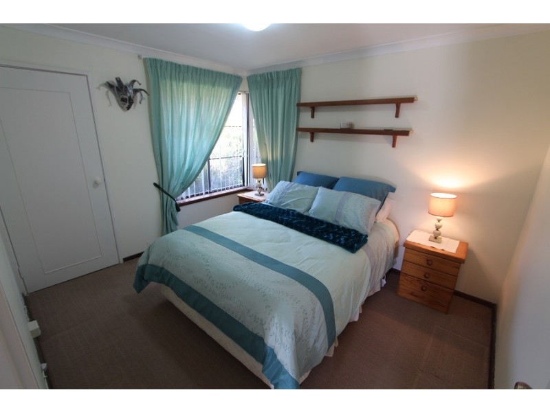 6 Oakapple Drive, Duncraig WA 6023