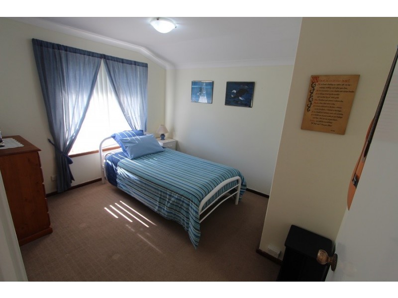 6 Oakapple Drive, Duncraig WA 6023