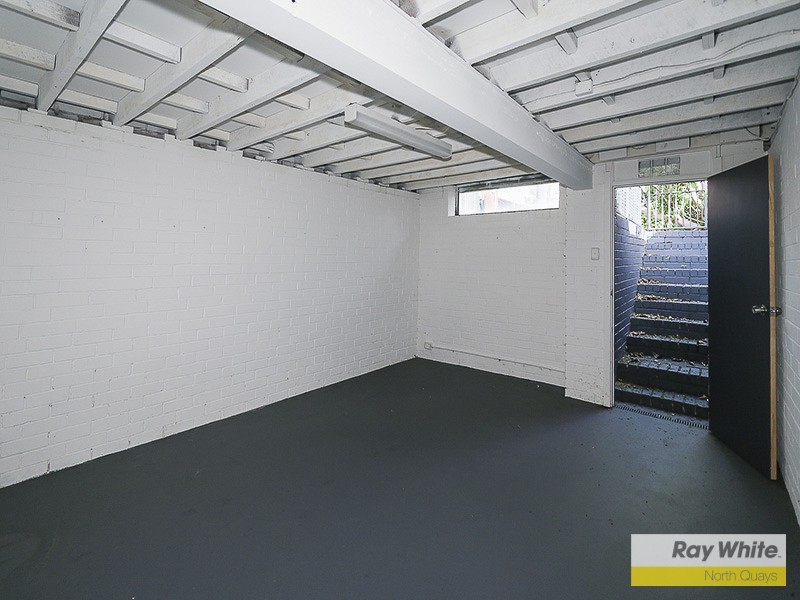 35 KING ALBERT ROAD, Trigg WA 6029