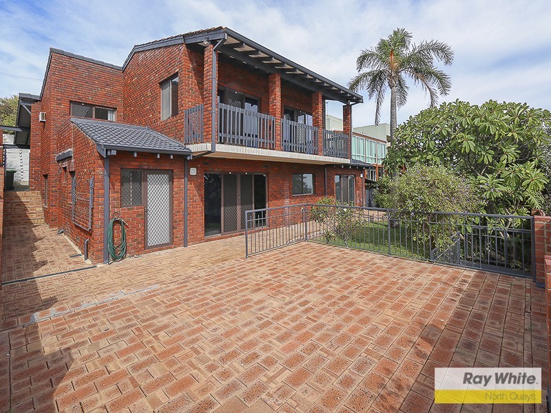 35 KING ALBERT ROAD, Trigg WA 6029