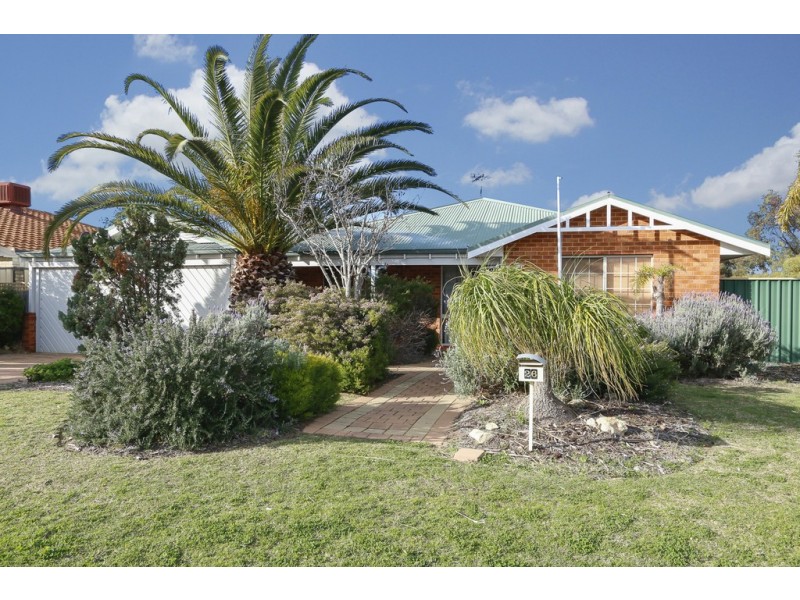 26 Kirkdale Turn, Kinross WA 6028