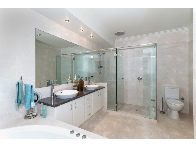 29 Amalfi Drive, Hillarys WA 6025