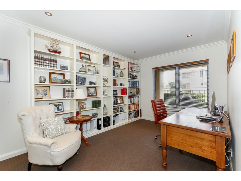 29 Amalfi Drive, Hillarys WA 6025