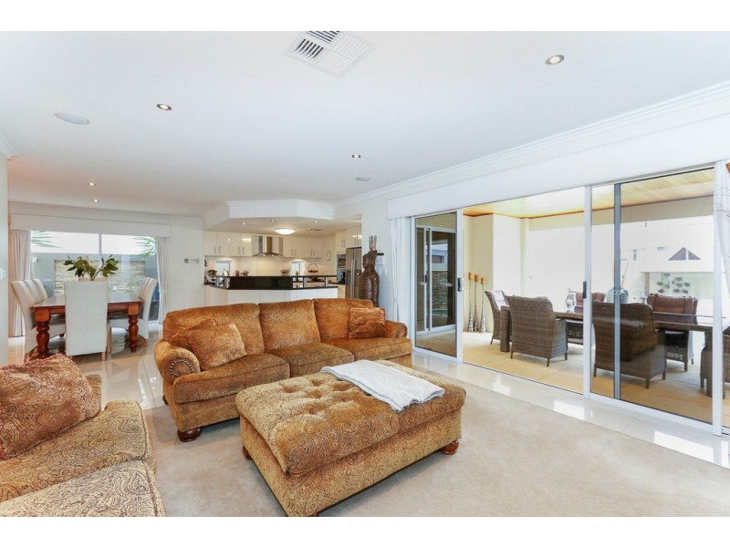 29 Amalfi Drive, Hillarys WA 6025