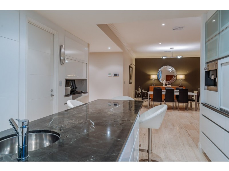 14 Luccombe Way, Karrinyup WA 6018