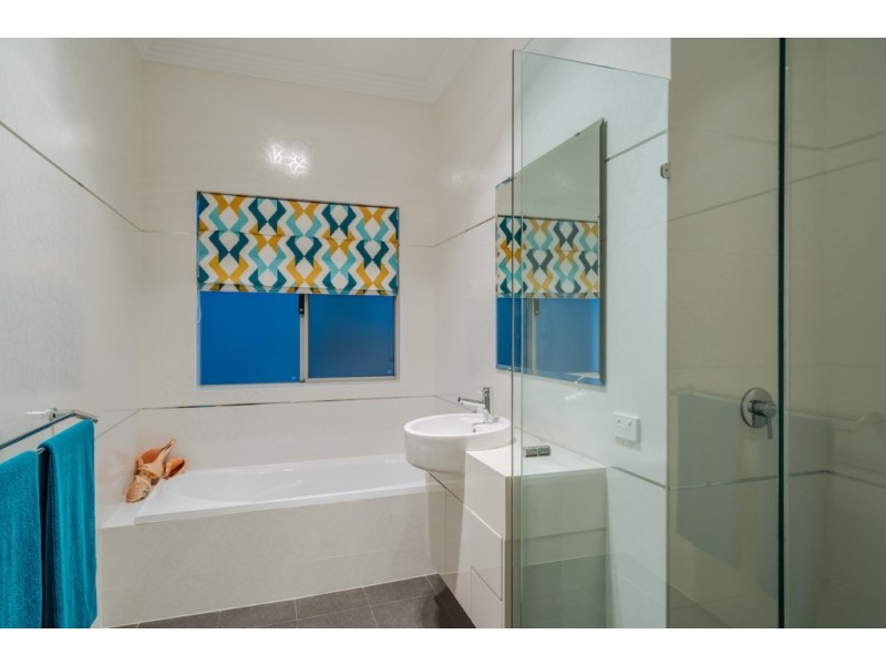 14 Luccombe Way, Karrinyup WA 6018