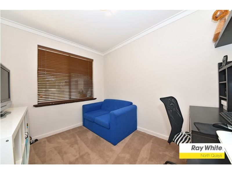 9 Garnkirk Road, Greenwood WA 6024