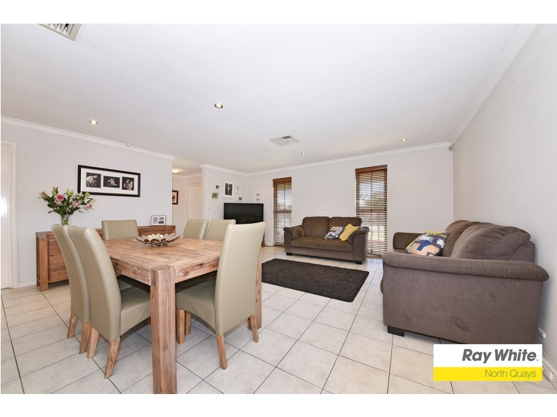 9 Garnkirk Road, Greenwood WA 6024