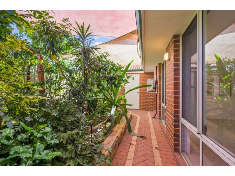 25 Sabina Park Drive, Madeley WA 6065