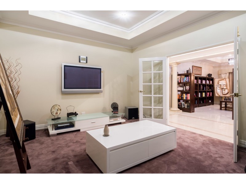 84 Russell Road, Madeley WA 6065