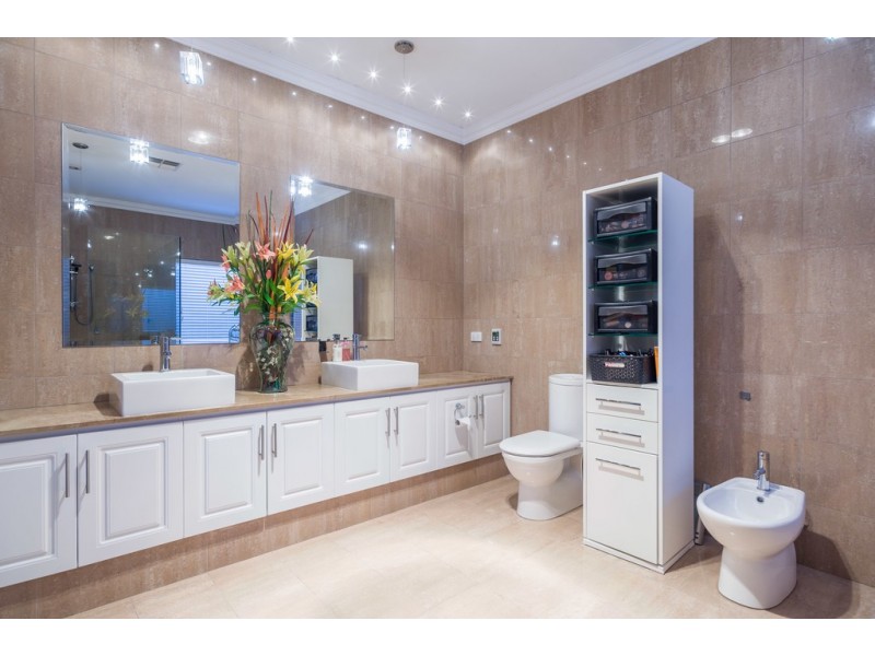 84 Russell Road, Madeley WA 6065