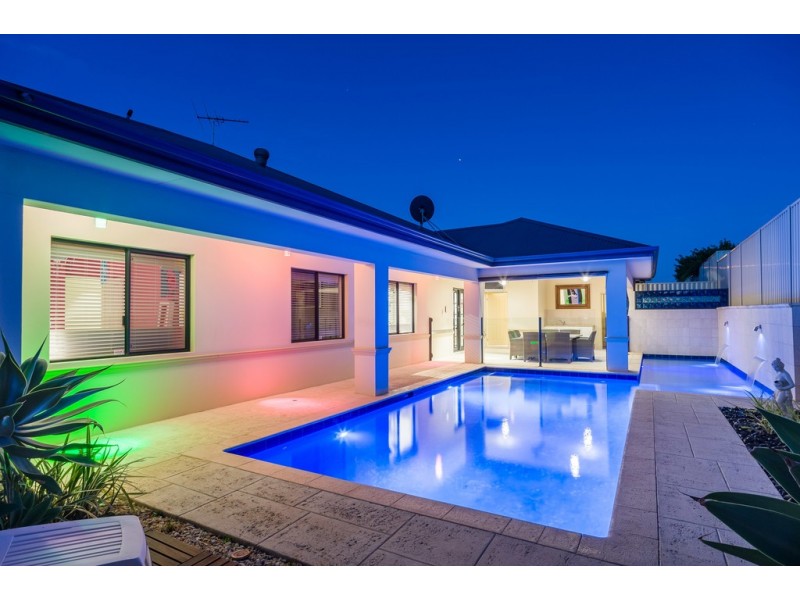 84 Russell Road, Madeley WA 6065