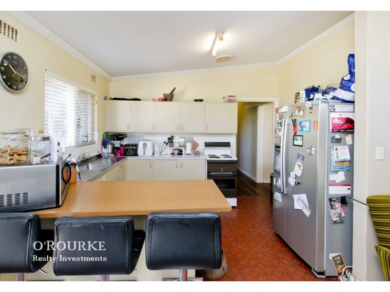 24 Hakea Road, Woodlands WA 6018