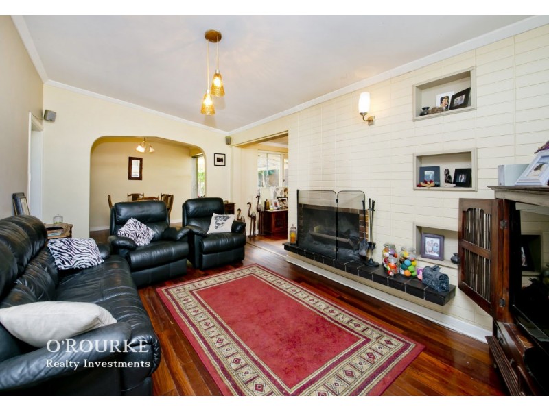 24 Hakea Road, Woodlands WA 6018