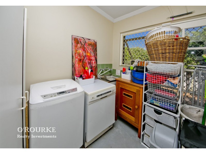 24 Hakea Road, Woodlands WA 6018