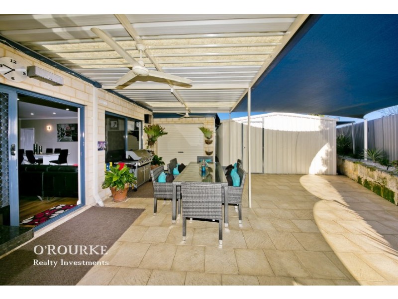 4 Carnaby Place, Alexander Heights WA 6064