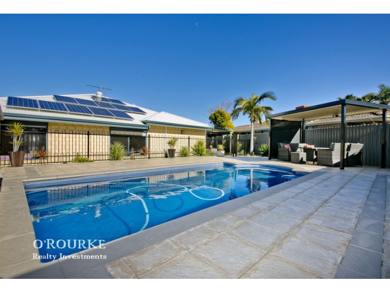 4 Carnaby Place, Alexander Heights WA 6064