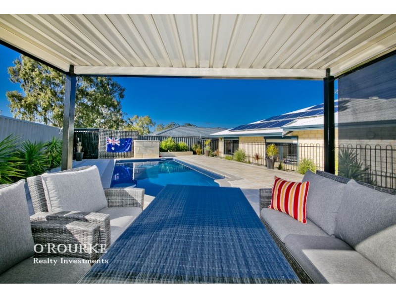 4 Carnaby Place, Alexander Heights WA 6064