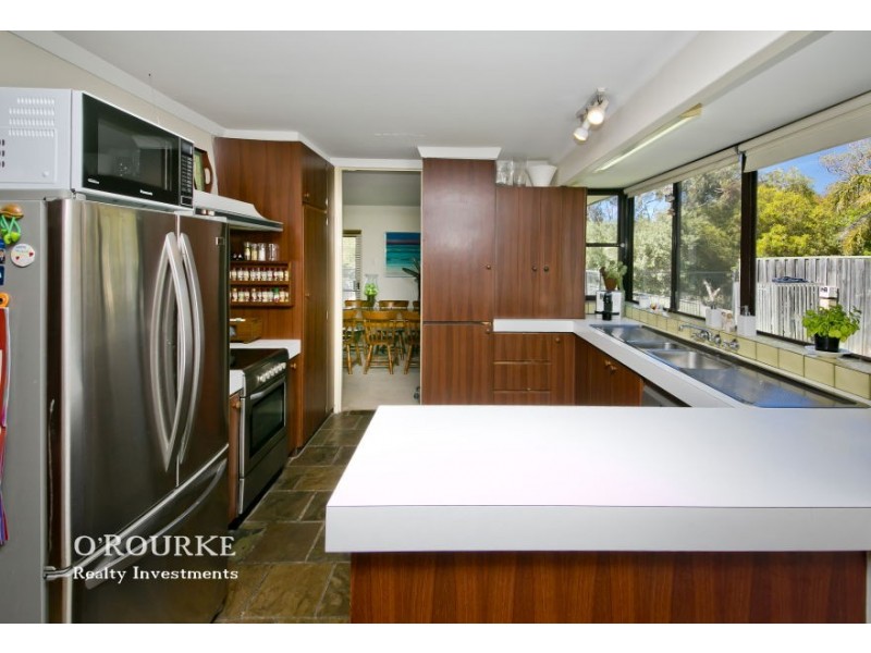 20 Slalom Drive, Wembley Downs WA 6019