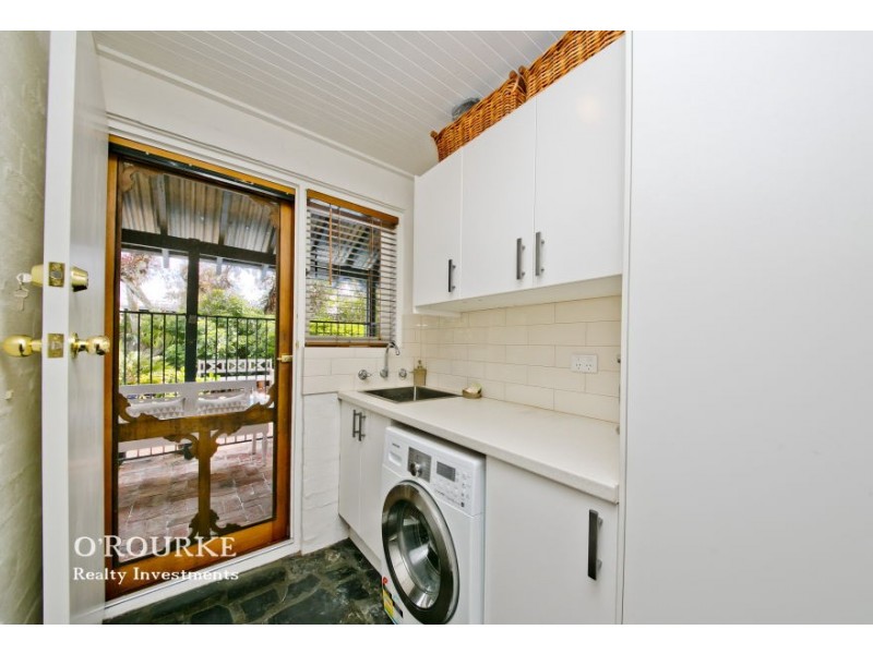 1 Barra Place, Wanneroo WA 6065