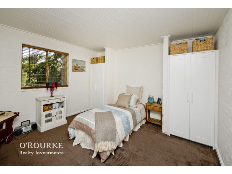 1 Barra Place, Wanneroo WA 6065