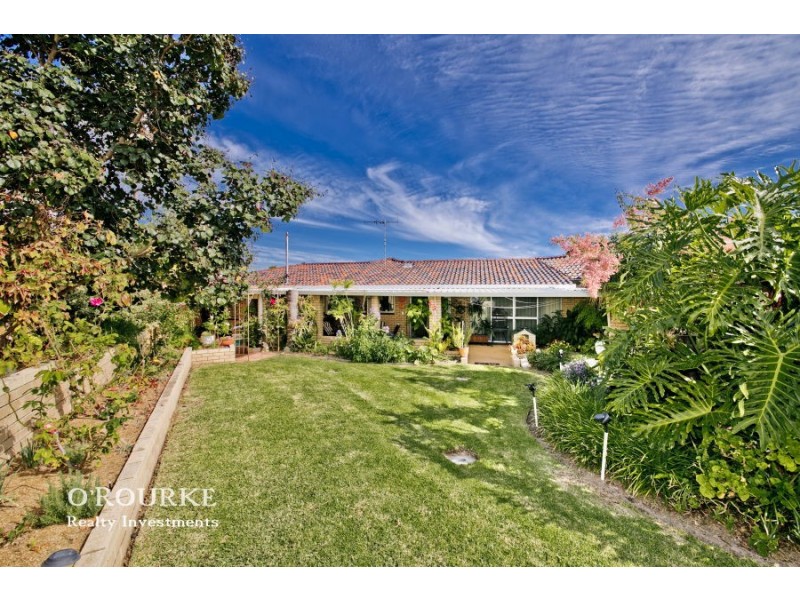 1 Gladman Way, Karrinyup WA 6018