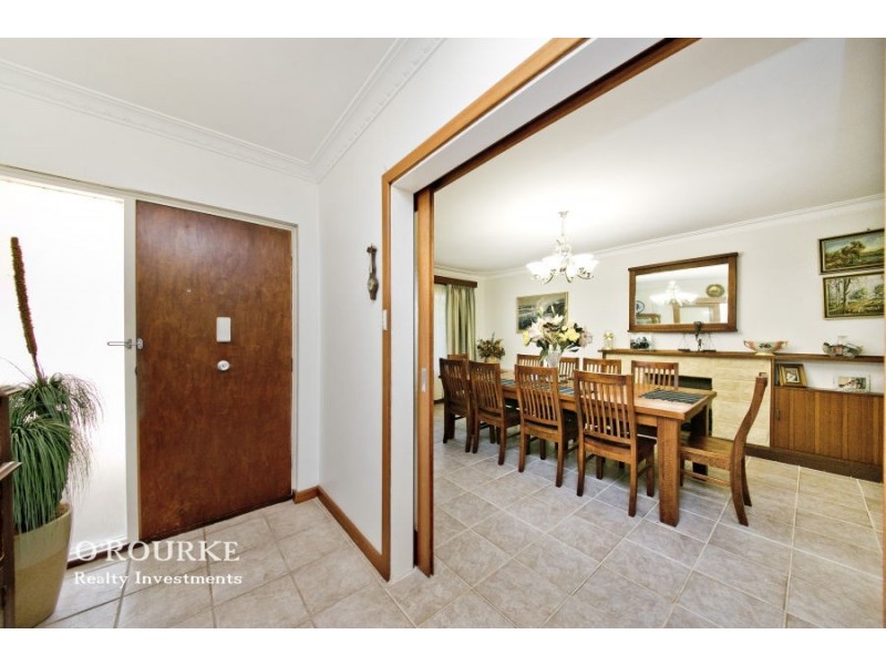 1 Gladman Way, Karrinyup WA 6018