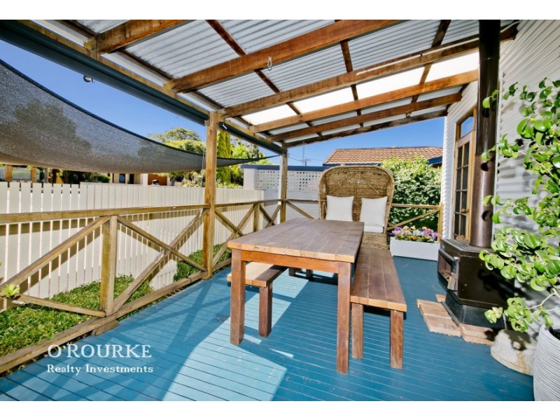 218 Holbeck Street, Doubleview WA 6018