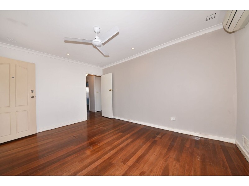 52 Nanovich Avenue, Girrawheen WA 6064