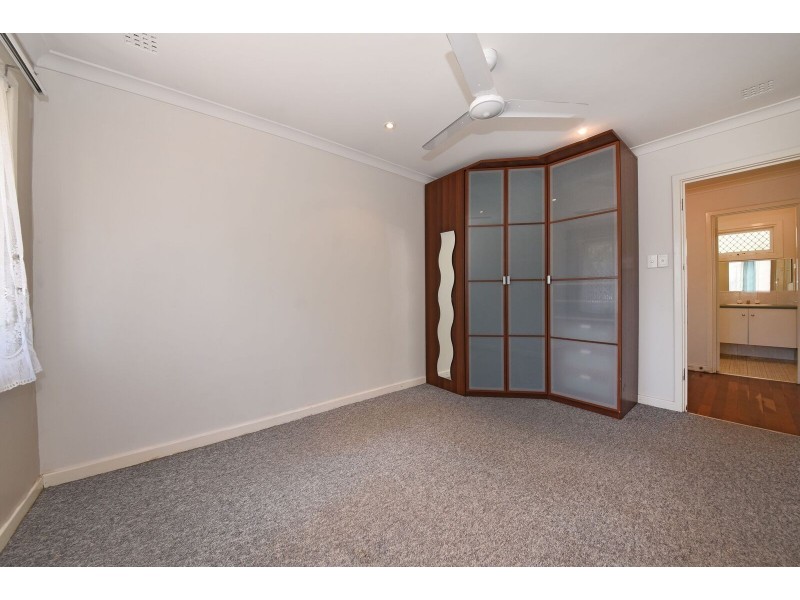 52 Nanovich Avenue, Girrawheen WA 6064