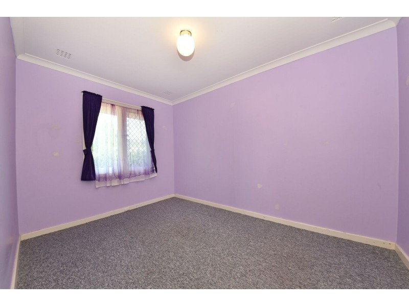 52 Nanovich Avenue, Girrawheen WA 6064