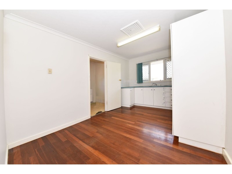 52 Nanovich Avenue, Girrawheen WA 6064