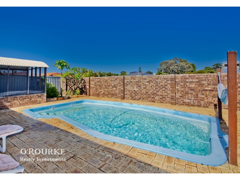 4 Kingfisher Place, Stirling WA 6021