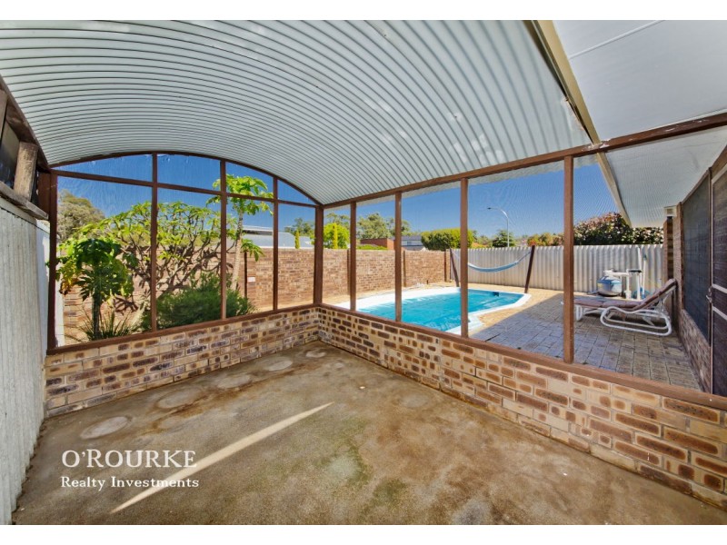 4 Kingfisher Place, Stirling WA 6021