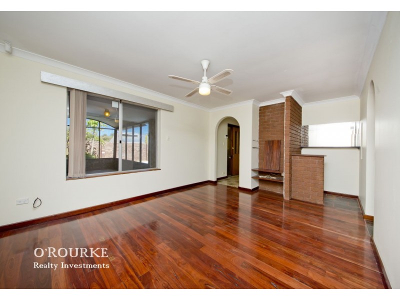 4 Kingfisher Place, Stirling WA 6021