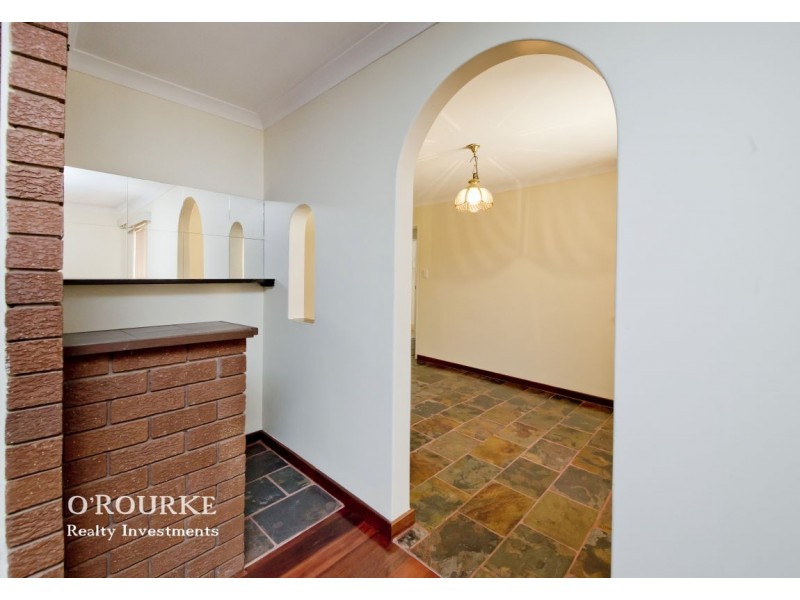 4 Kingfisher Place, Stirling WA 6021