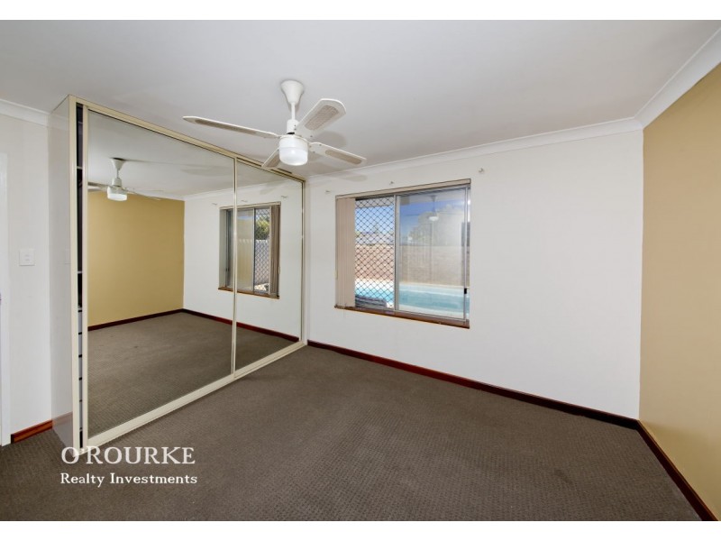 4 Kingfisher Place, Stirling WA 6021