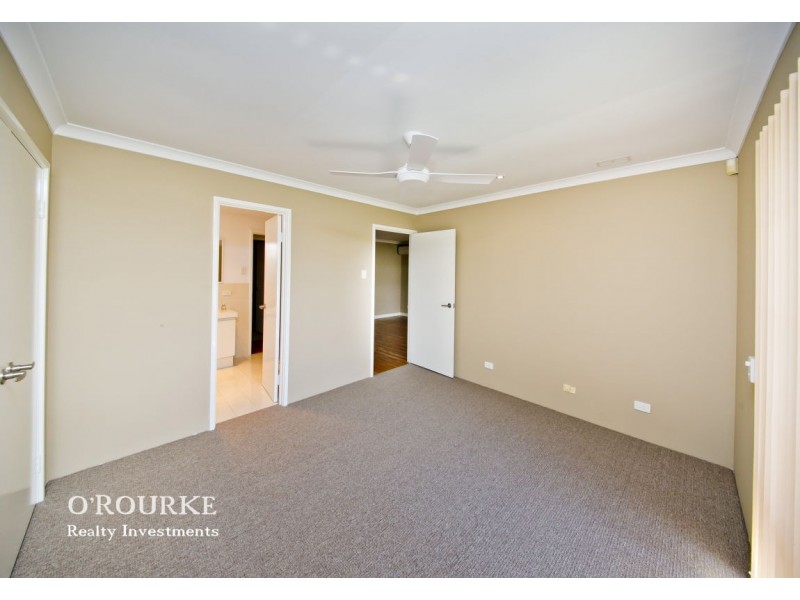 18B Bradbury Place, Alexander Heights WA 6064