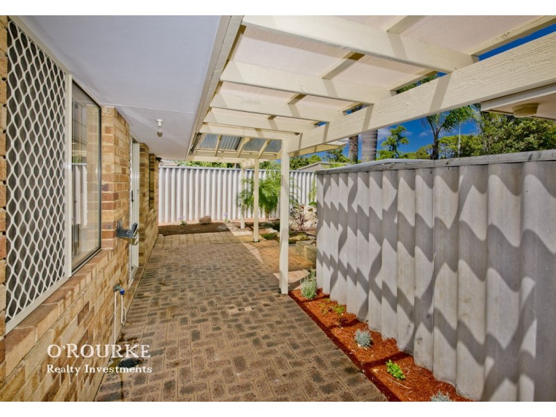 18B Bradbury Place, Alexander Heights WA 6064