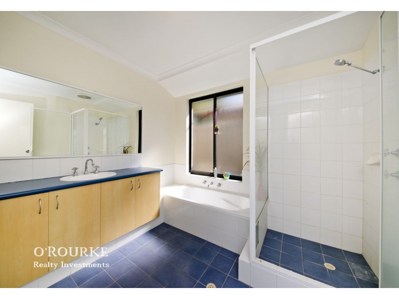 33 Easton Lane, Doubleview WA 6018