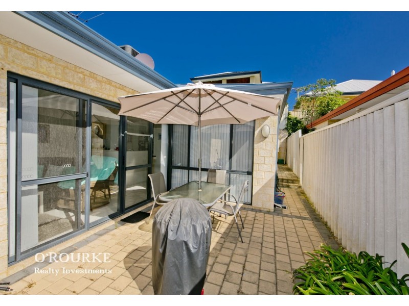 33 Easton Lane, Doubleview WA 6018