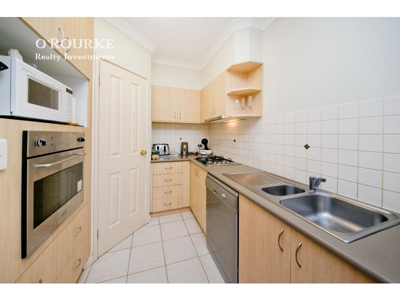 4/242 Ewen Street, Woodlands WA 6018