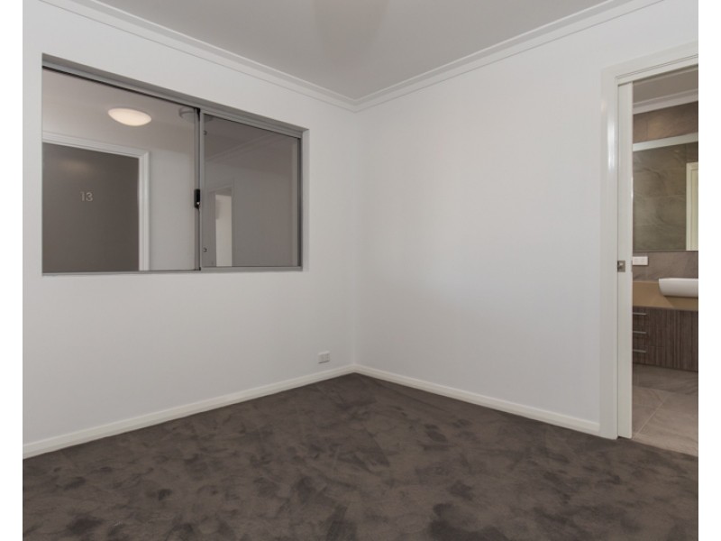 11/53 Oswald Street, Innaloo WA 6018