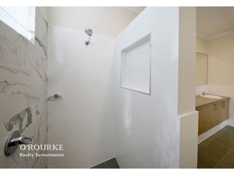 17b Thrall Street, Innaloo WA 6018