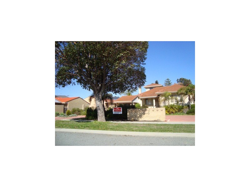 2/45 Bower Street, Doubleview WA 6018