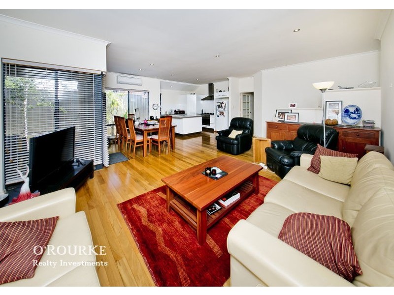 194a Grand Promenade, Doubleview WA 6018