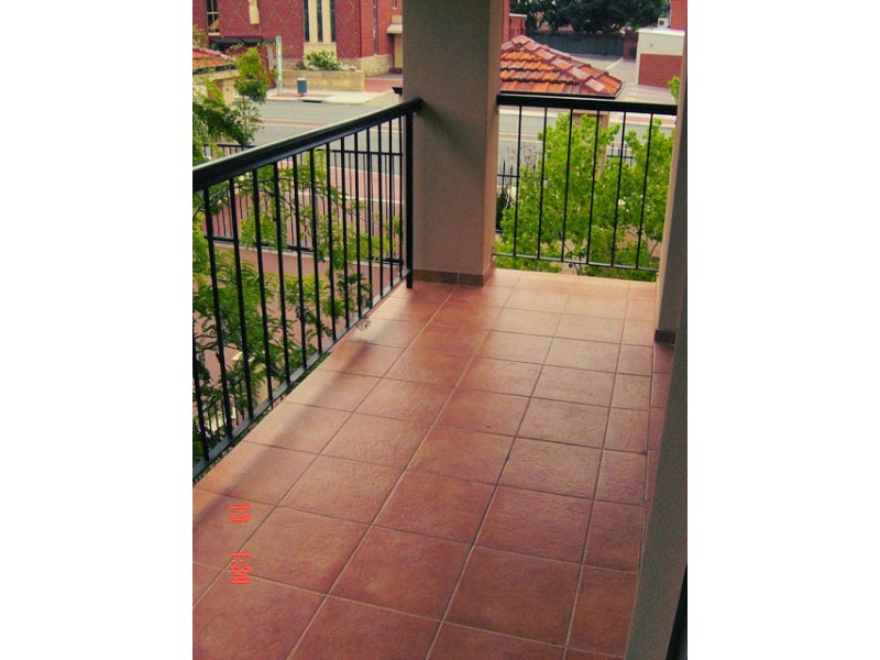 9/373  Cambridge Street, Wembley WA 6014