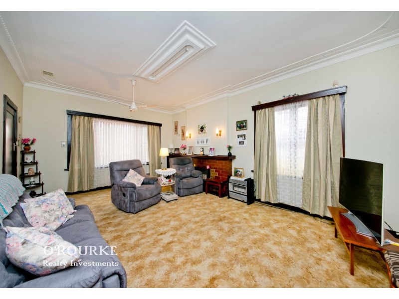 241 Grand Promenade, Doubleview WA 6018